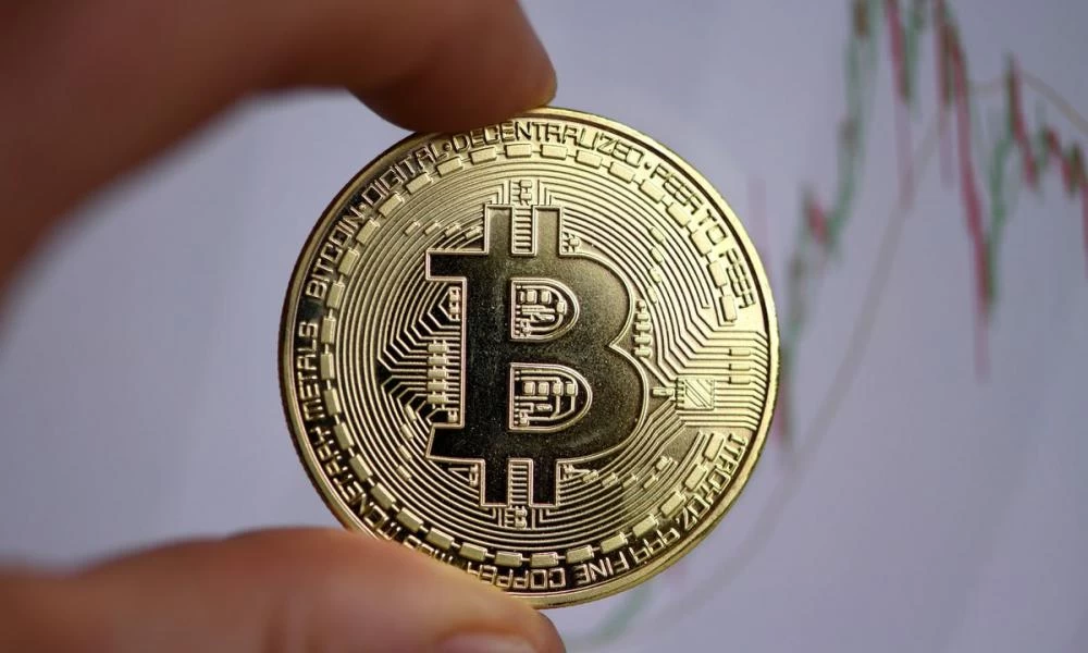 Bitcoin: Άνοδο 14% μόλις ο Ι. Μασκ το συμπεριέλαβε στα προσωπικά του στοιχεία στο Twitter
